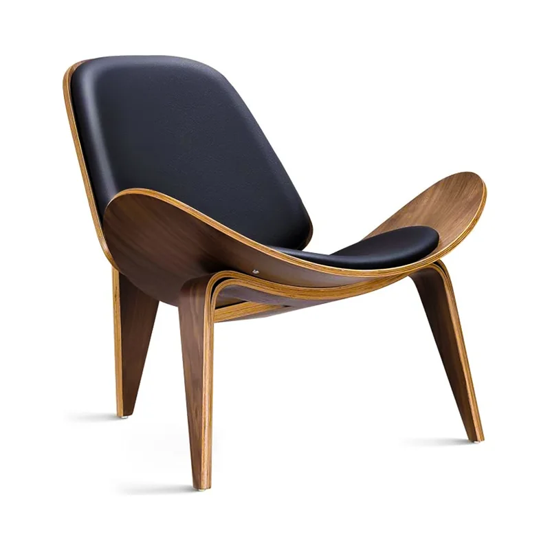 Shell lounge chair